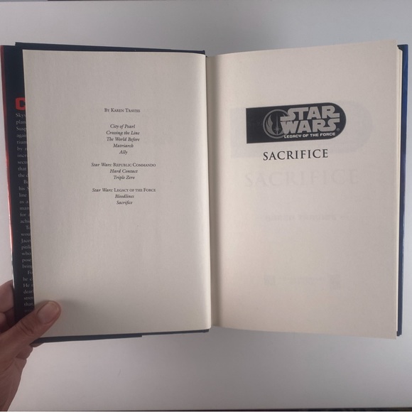 2/$50 -  Star Wars - Legacy of the Force - Sacrifice by Karen Traviss - Picture 7 of 15